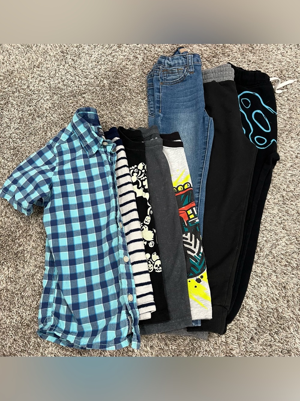 Bundle of toddler boys 5T clothes/ 8 pieces